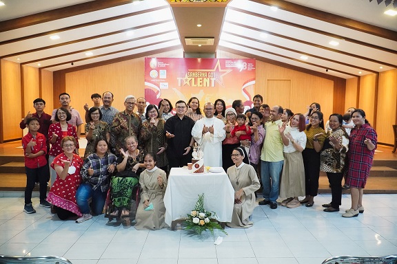 beby 4 Rolam Roton dan kelularg besaaar dan umat PAKAI---